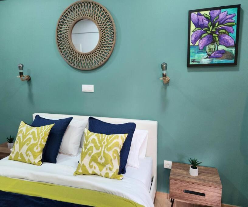 Victoria Suite Vipgreece Атина Екстериор снимка